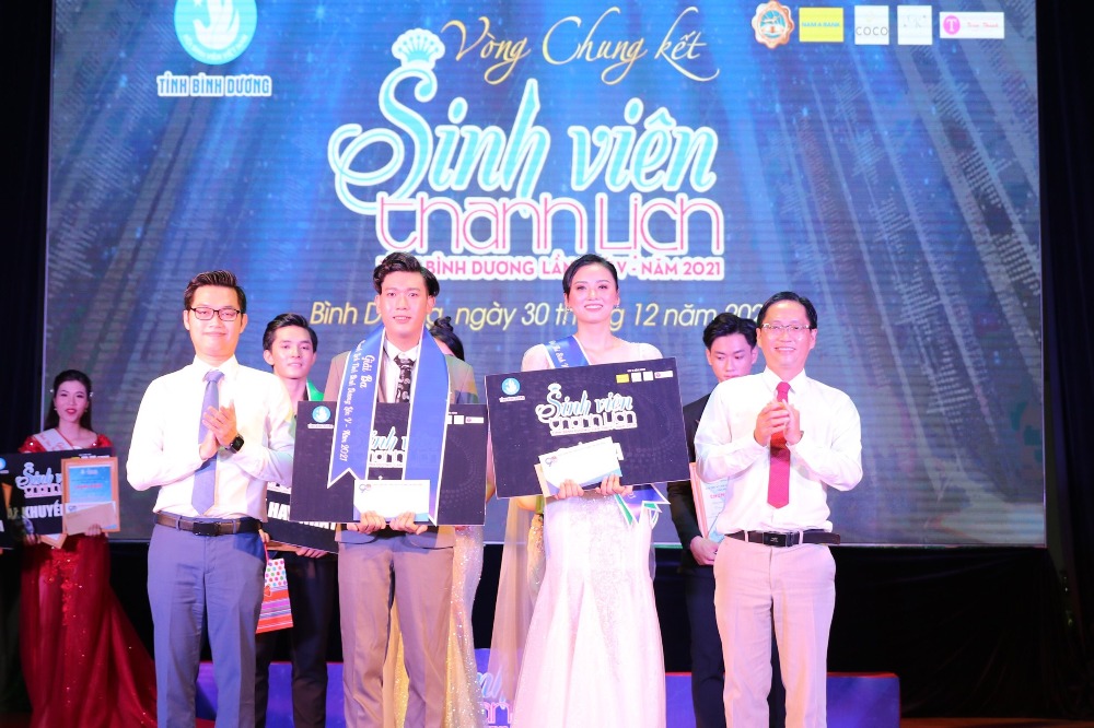 Sinh viên Nguyễn Duy Khánh đạt giải 3 Hội thi sinh viên thanh lịch tỉnh năm 2021