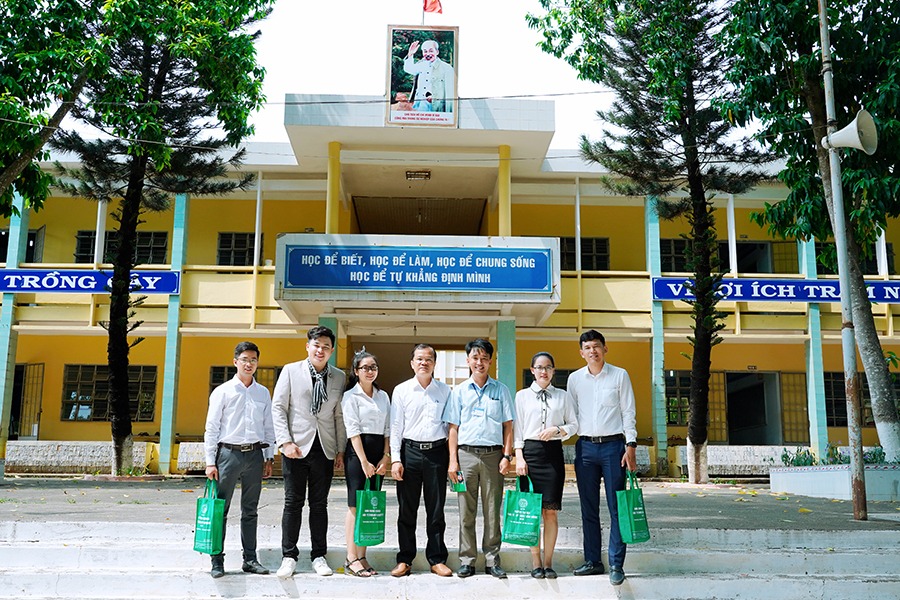 Đoàn tư vấn hướng nghiệp - tuyển sinh BETU tại các trường THPT tại tỉnh Bình Phước